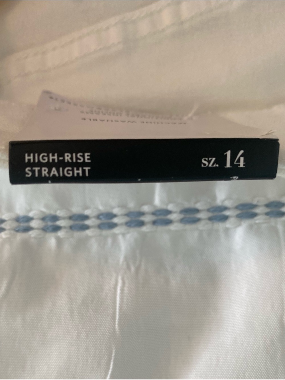 White House Black Market Women's White Straight-Leg Pants - Picture 10 of 15